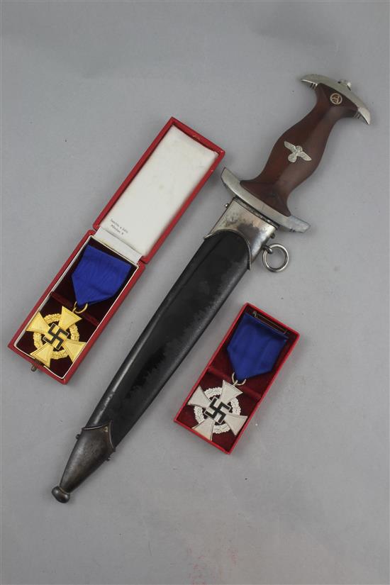 A German Third Reich SA dagger & 2 crosses